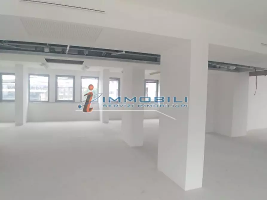 Immagine 15 di Ufficio in affitto  in VIA ROMAGNOLI ETTORE a Milano