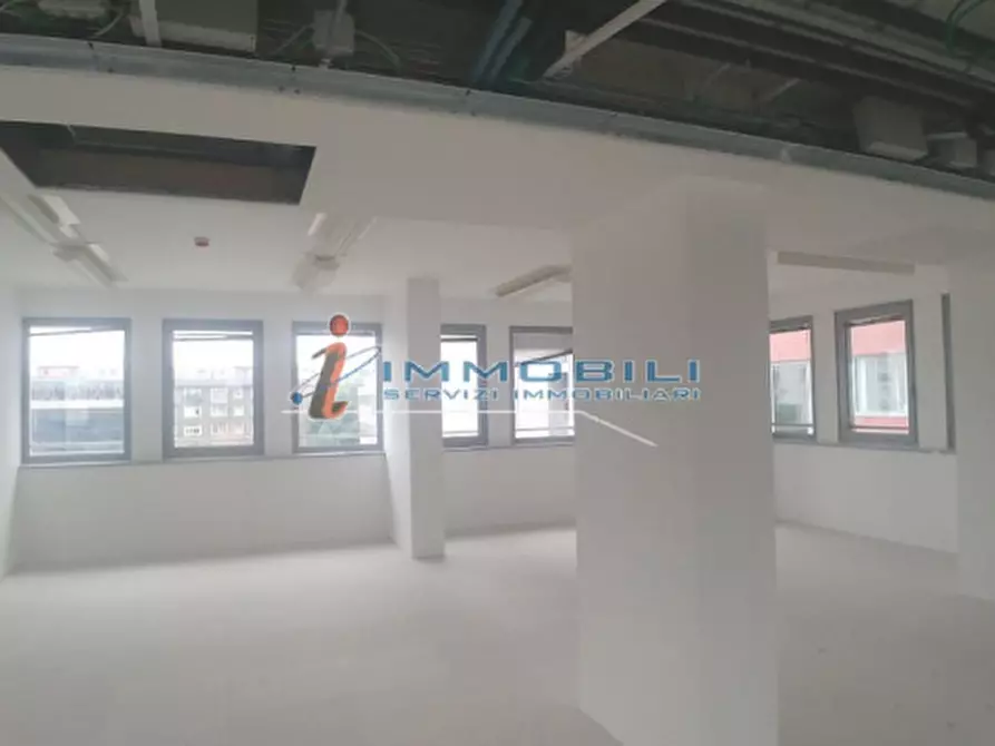Immagine 16 di Ufficio in affitto  in VIA ROMAGNOLI ETTORE a Milano