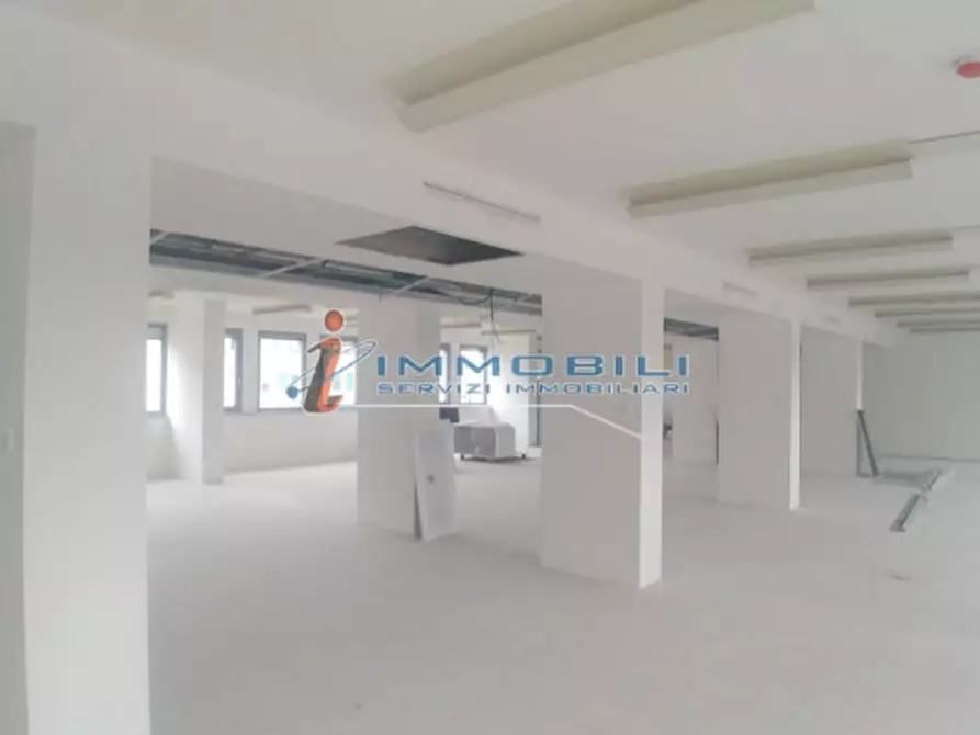 Immagine 17 di Ufficio in affitto  in VIA ROMAGNOLI ETTORE a Milano