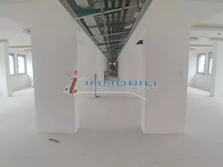 Immagine 20 di Ufficio in affitto  in VIA ROMAGNOLI ETTORE a Milano