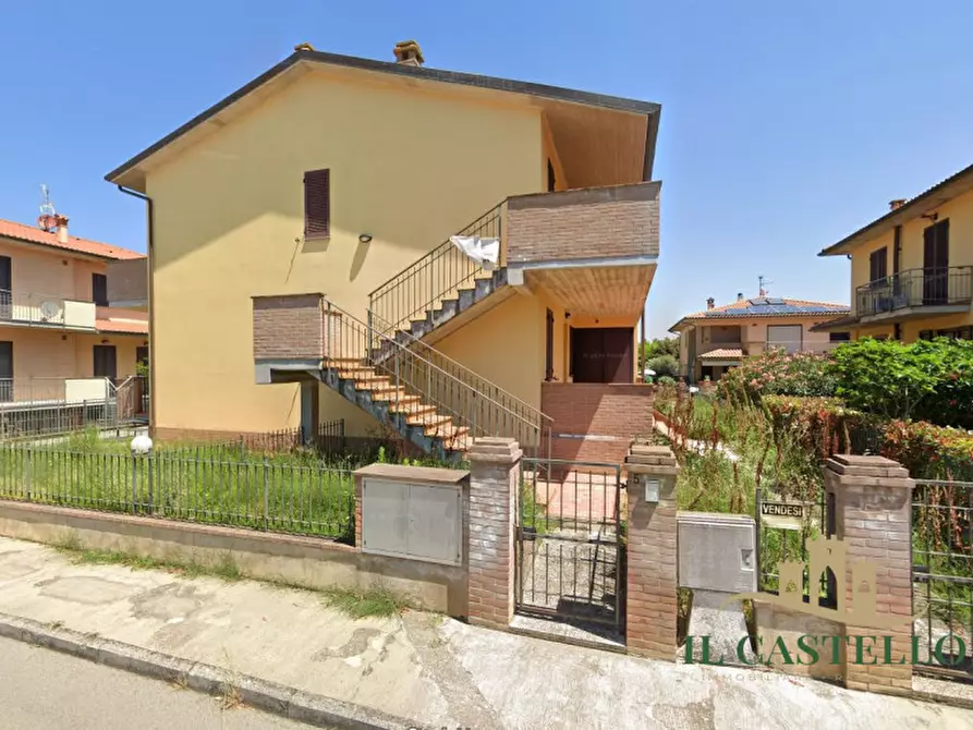 Immagine 13 di Appartamento in vendita  in Via dei Donatori a Castiglione Del Lago