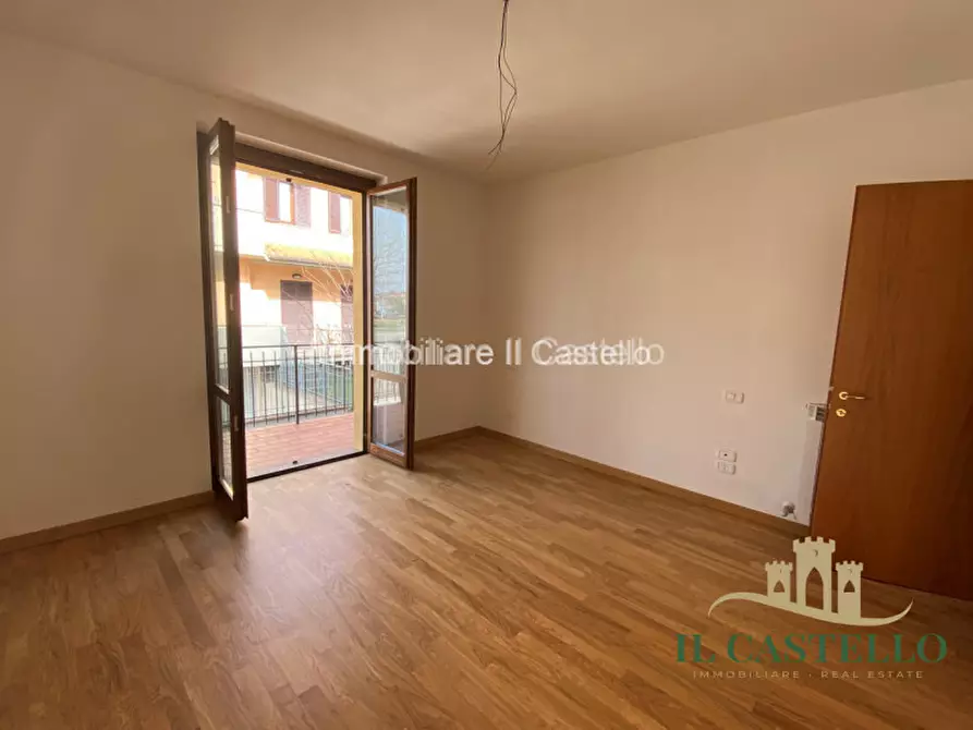 Immagine 9 di Appartamento in vendita  in via carducci a Castiglione Del Lago