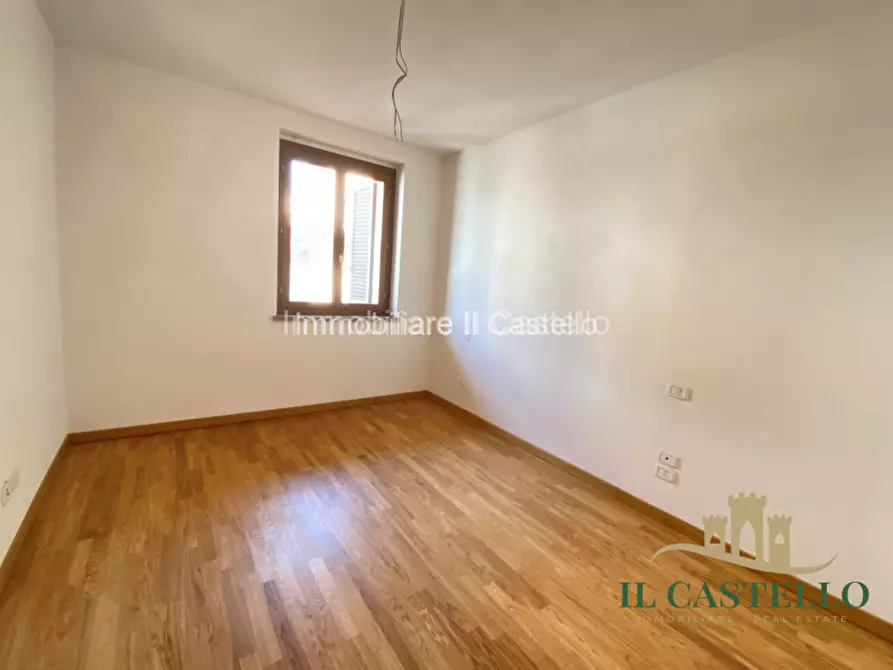 Immagine 10 di Appartamento in vendita  in via carducci a Castiglione Del Lago