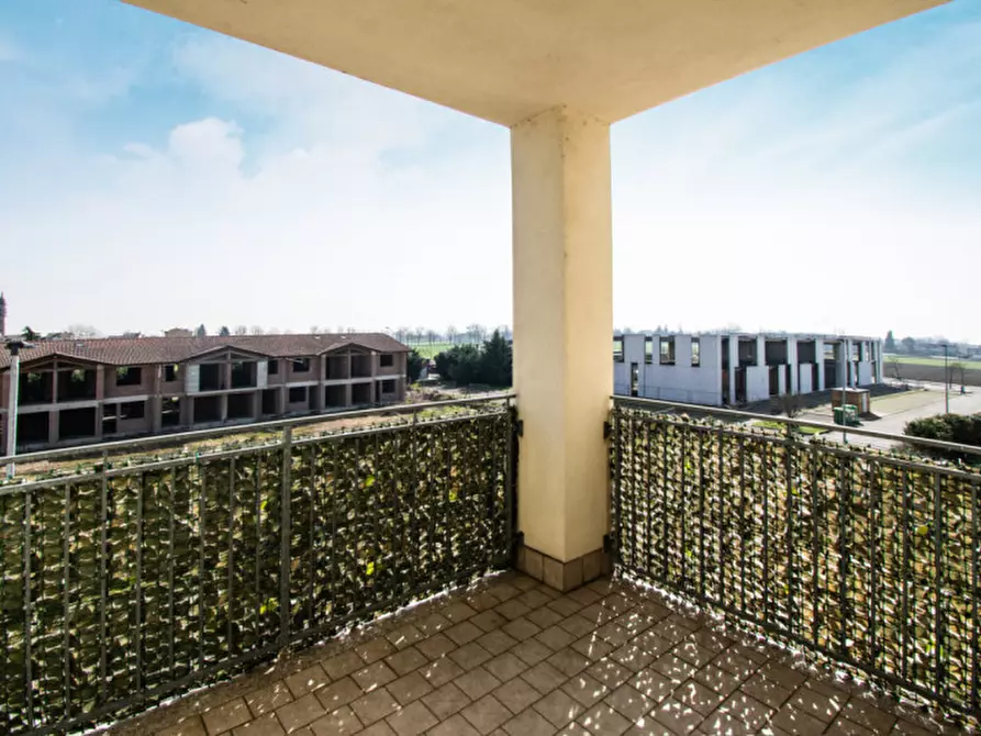 Immagine 6 di Appartamento in vendita  in via Nilde Iotti 7 a Soragna