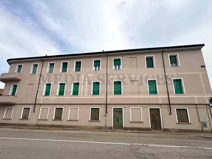 Immagine 2 di Appartamento in vendita  in largo Primo Maggio n° 49 a Garlasco