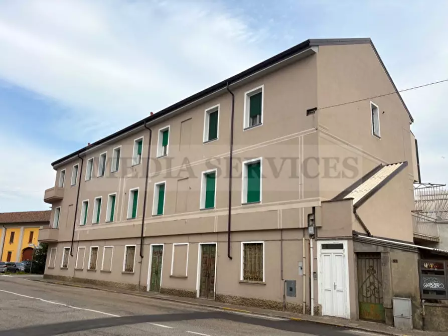 Immagine 3 di Appartamento in vendita  in largo Primo Maggio n° 49 a Garlasco