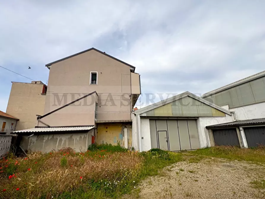 Immagine 20 di Appartamento in vendita  in largo Primo Maggio n° 49 a Garlasco