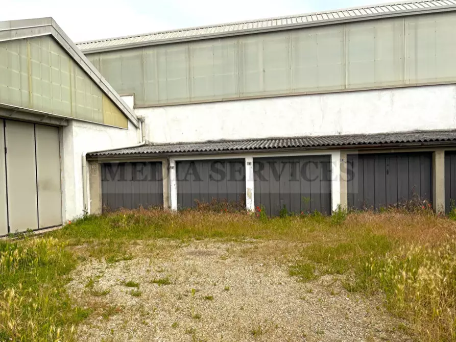 Immagine 21 di Appartamento in vendita  in largo Primo Maggio n° 49 a Garlasco