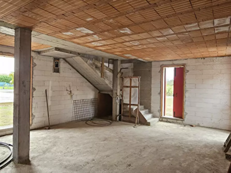 Immagine 24 di Casa bifamiliare in vendita  in Via Cavour a Este