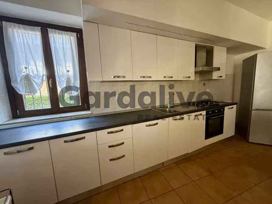 Immagine 5 di Appartamento in vendita  in Via XXV aprile a Puegnago Sul Garda