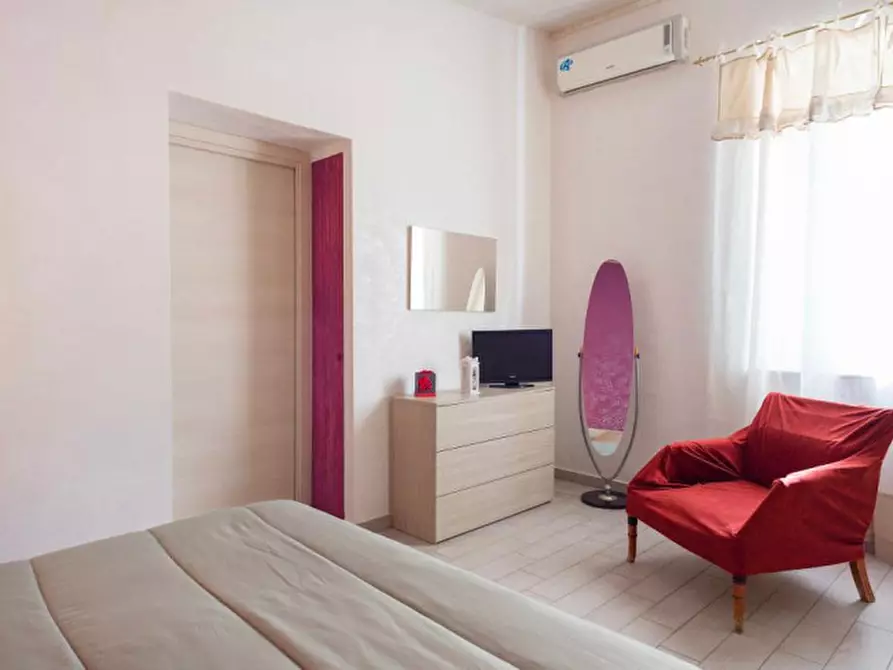 Immagine 6 di Appartamento in affitto  in Via Concezione al Monte Calvario a Napoli