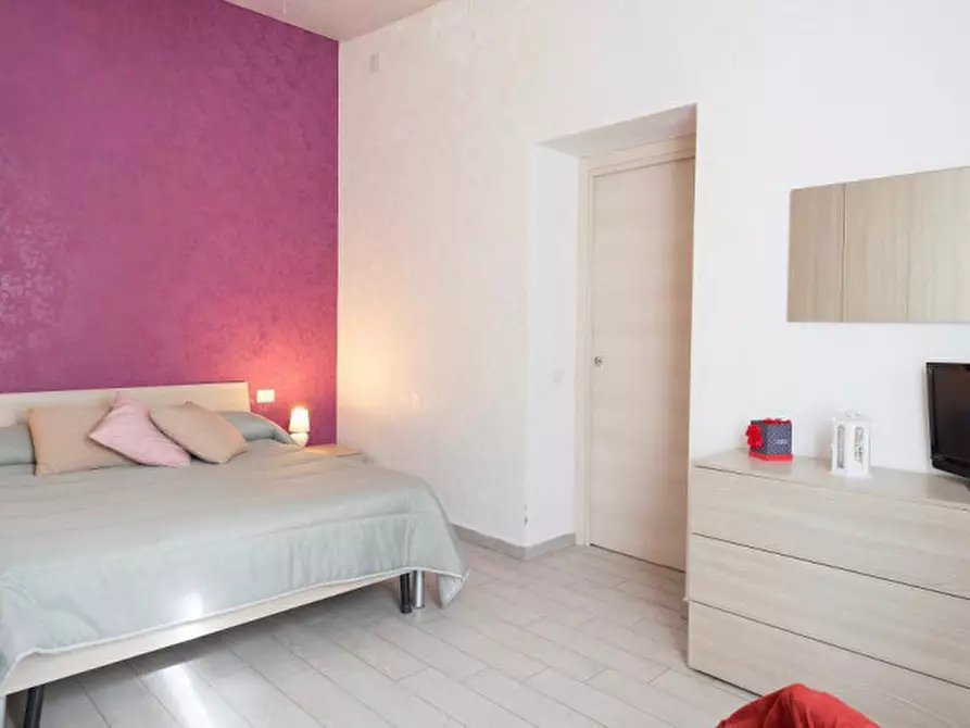 Immagine 8 di Appartamento in affitto  in Via Concezione al Monte Calvario a Napoli