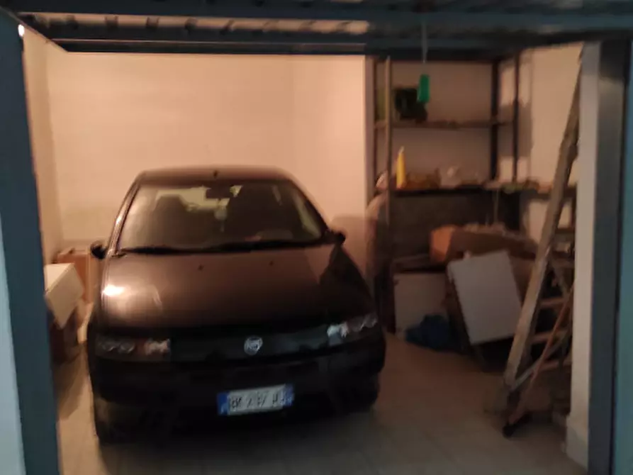 Immagine 2 di Garage in vendita  in Lido San Giovanni a Gallipoli