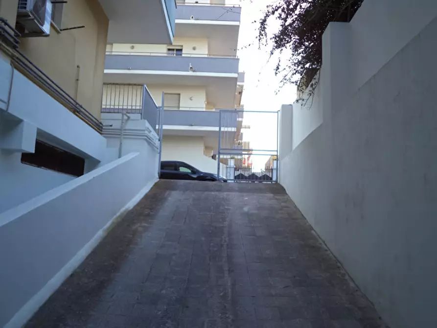 Immagine 6 di Garage in vendita  in Lido San Giovanni a Gallipoli