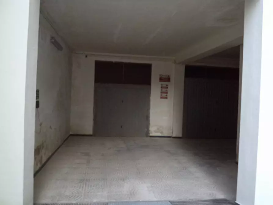 Immagine 7 di Garage in vendita  in Lido San Giovanni a Gallipoli