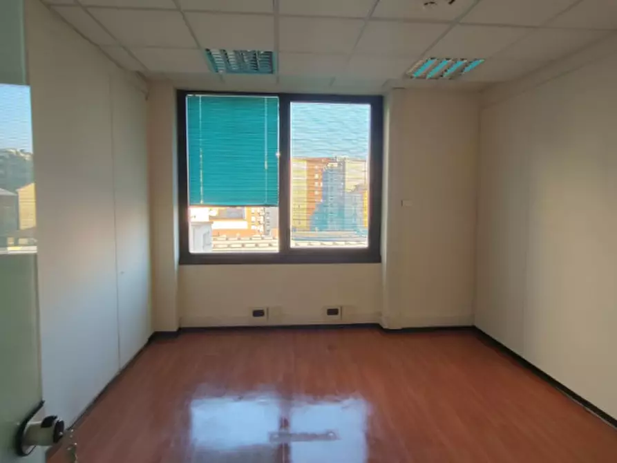 Immagine 9 di Ufficio in affitto  in CORSO LODI a Milano