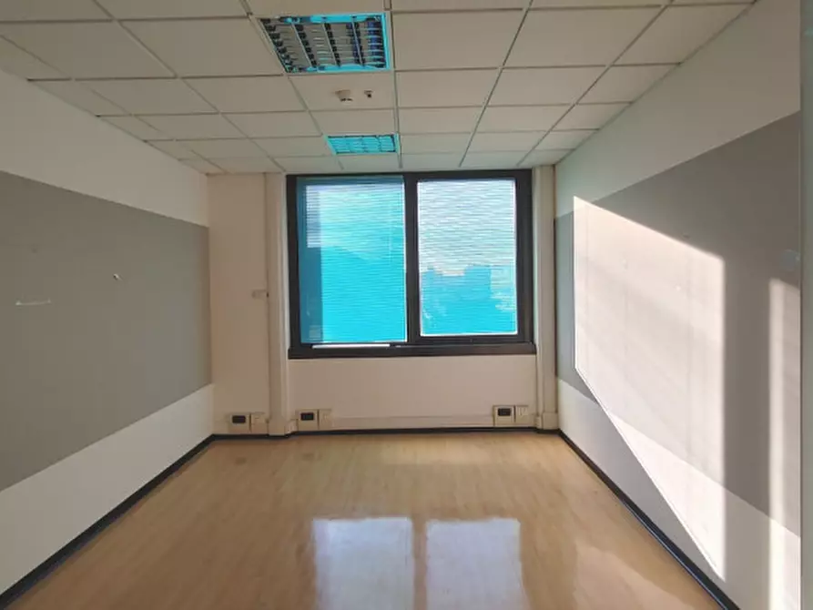 Immagine 13 di Ufficio in affitto  in CORSO LODI a Milano