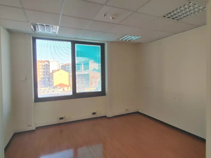 Immagine 14 di Ufficio in affitto  in CORSO LODI a Milano
