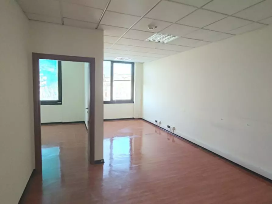 Immagine 17 di Ufficio in affitto  in CORSO LODI a Milano