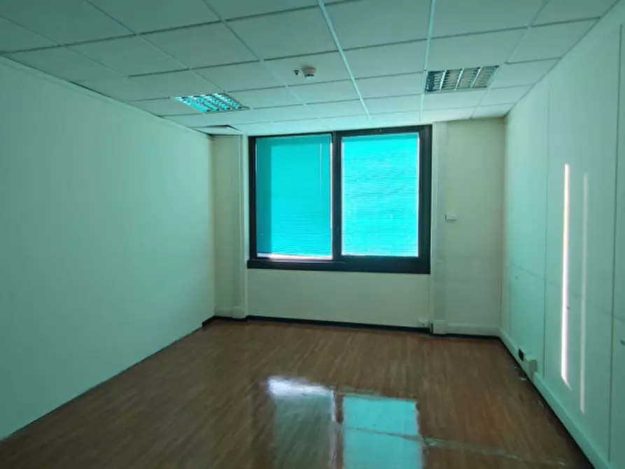 Immagine 24 di Ufficio in affitto  in CORSO LODI a Milano