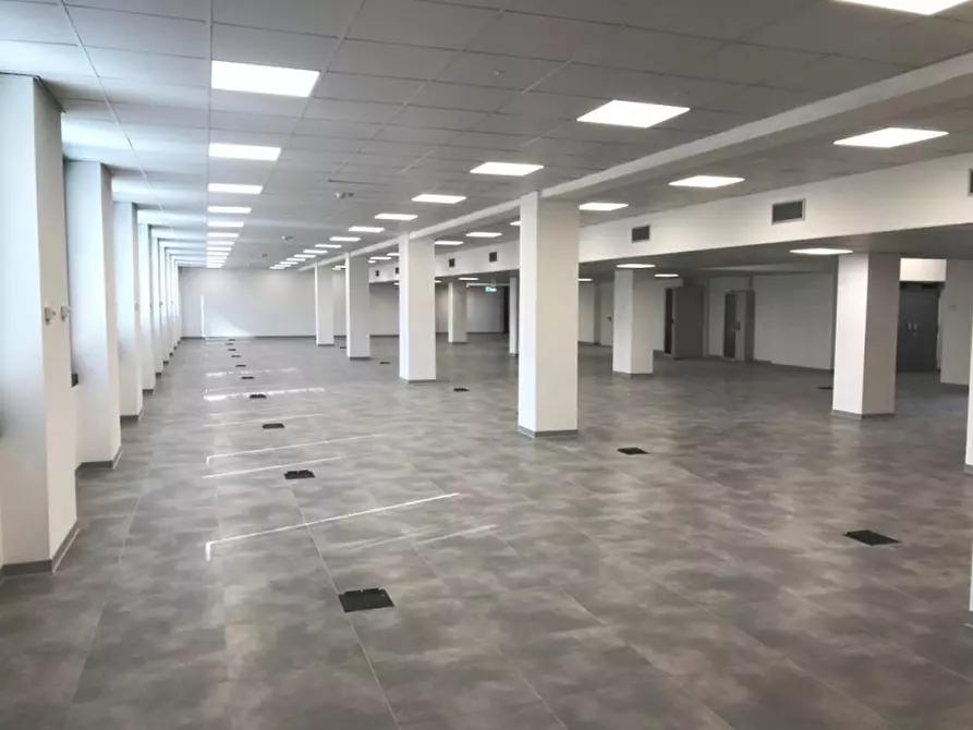 Immagine 4 di Ufficio in affitto  in CORSO LODI a Milano