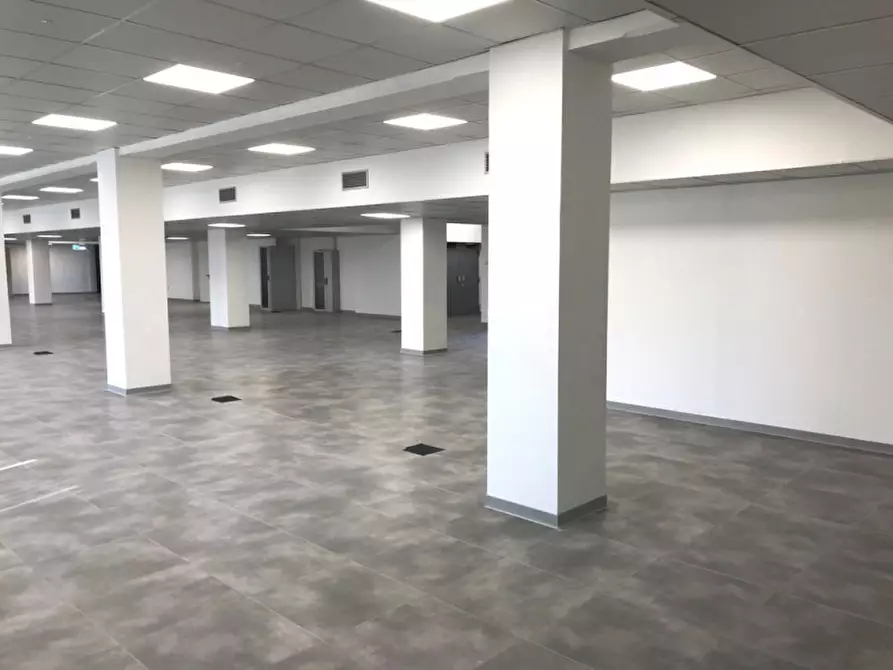Immagine 5 di Ufficio in affitto  in CORSO LODI a Milano