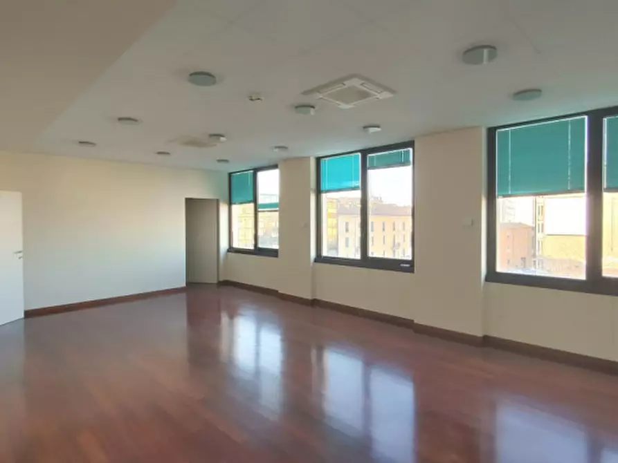 Immagine 8 di Ufficio in affitto  in CORSO LODI a Milano