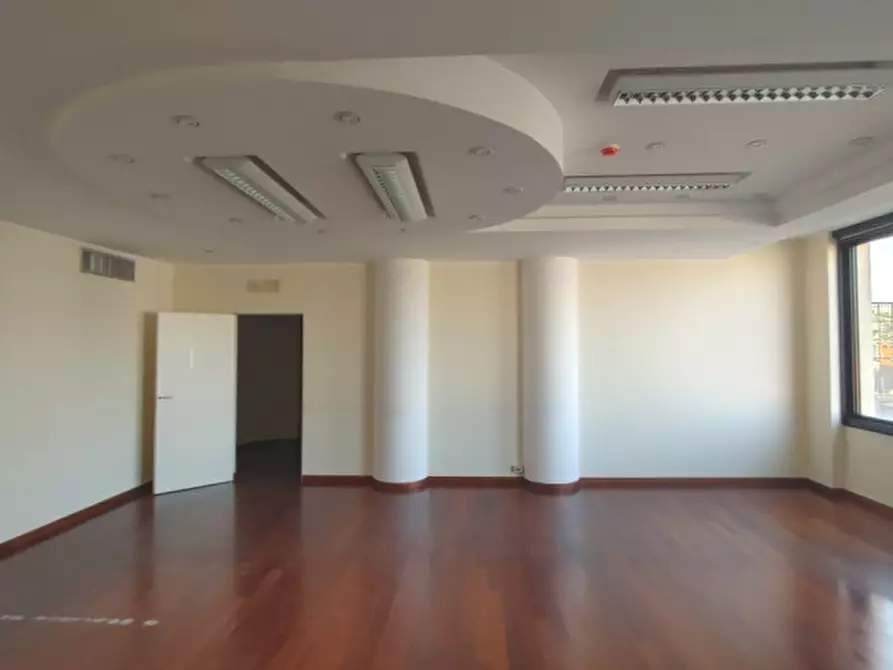Immagine 10 di Ufficio in affitto  in CORSO LODI a Milano
