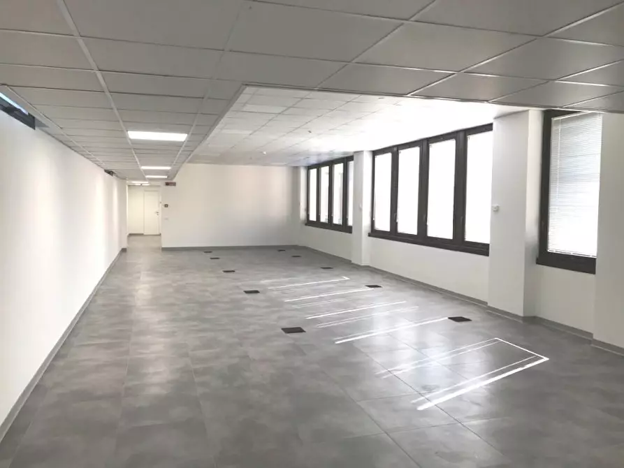 Immagine 16 di Ufficio in affitto  in CORSO LODI a Milano