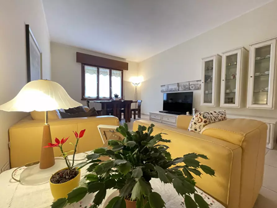 Immagine 10 di Appartamento in vendita  a Suzzara