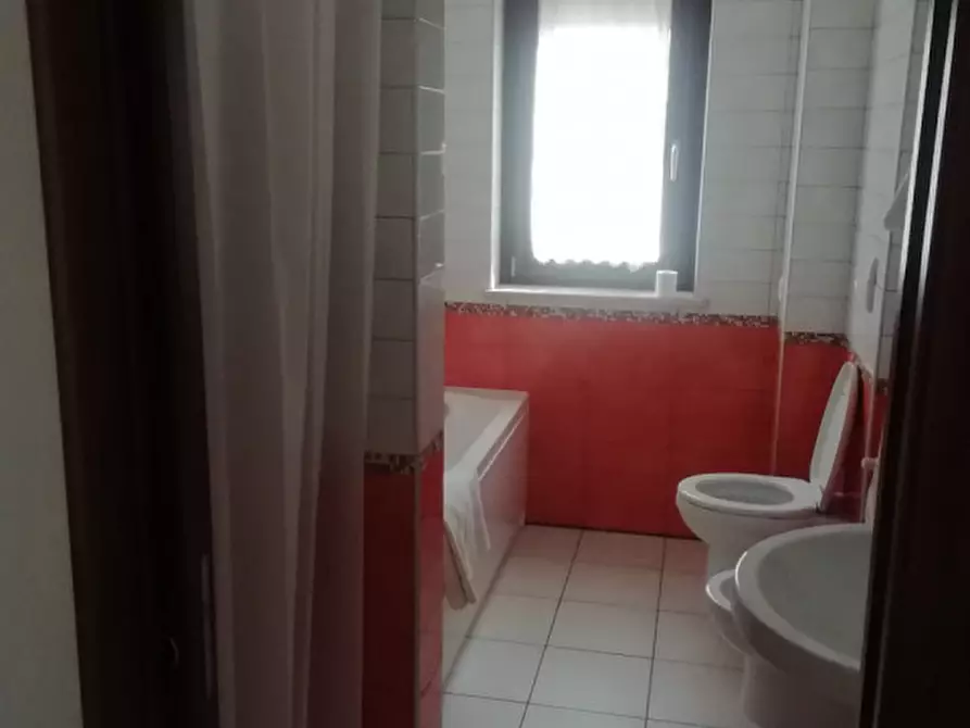 Immagine 3 di Appartamento in vendita  a Trecastelli