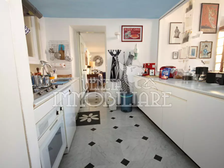 Immagine 7 di Appartamento in vendita  in SALITA POLLAIUOLI a Genova