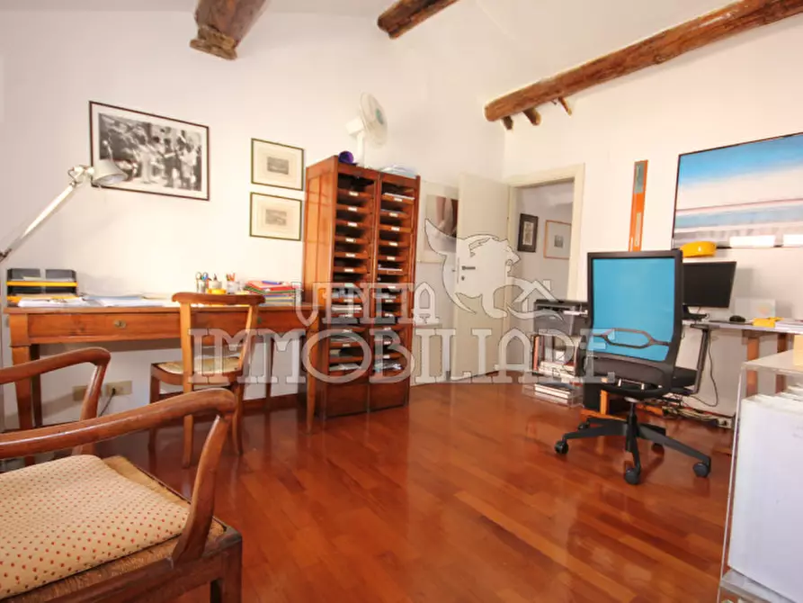 Immagine 14 di Appartamento in vendita  in SALITA POLLAIUOLI a Genova