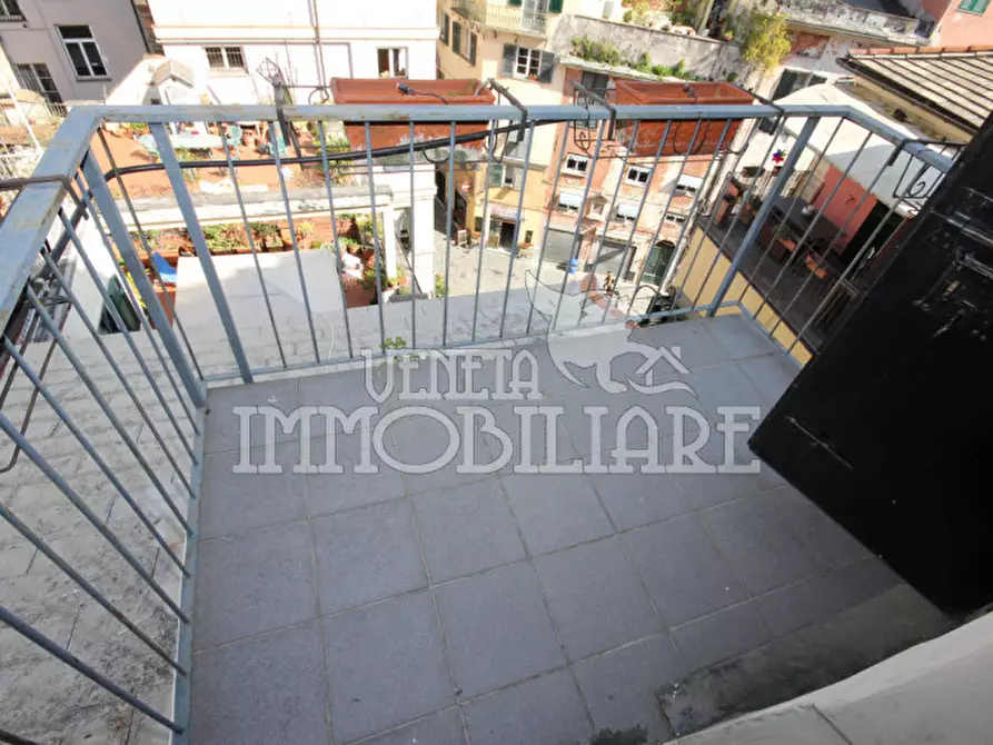 Immagine 17 di Appartamento in vendita  in SALITA POLLAIUOLI a Genova