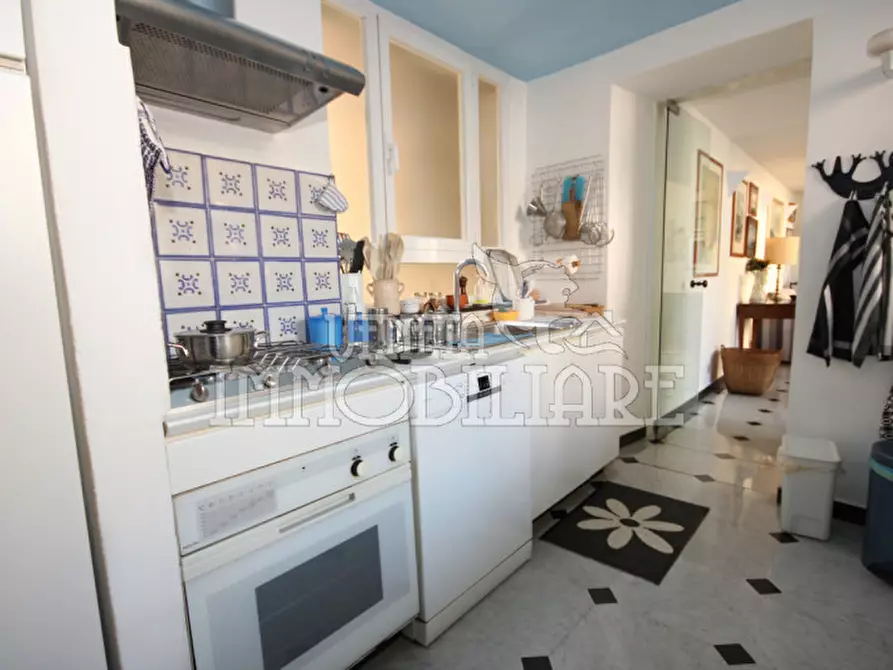 Immagine 19 di Appartamento in vendita  in SALITA POLLAIUOLI a Genova