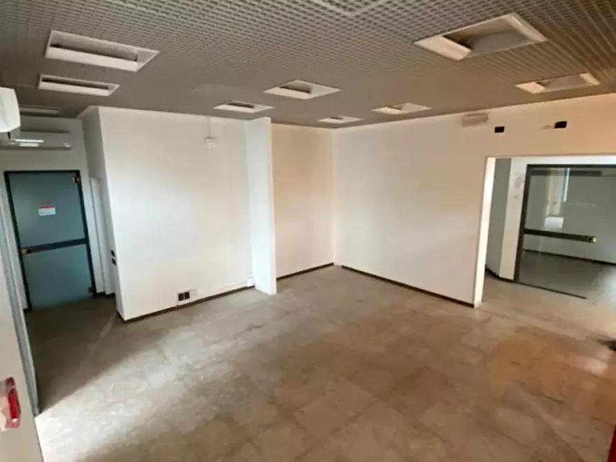 Immagine 2 di Ufficio in affitto  a Pernumia