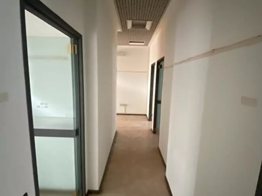 Immagine 3 di Ufficio in affitto  a Pernumia