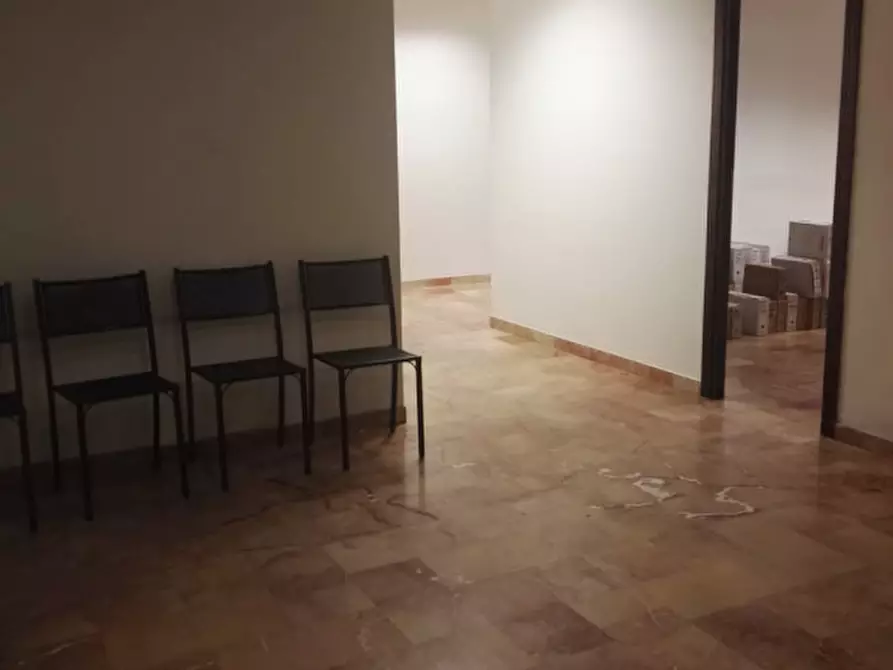 Immagine 2 di Ufficio in affitto  in VIA CABOTO a Firenze