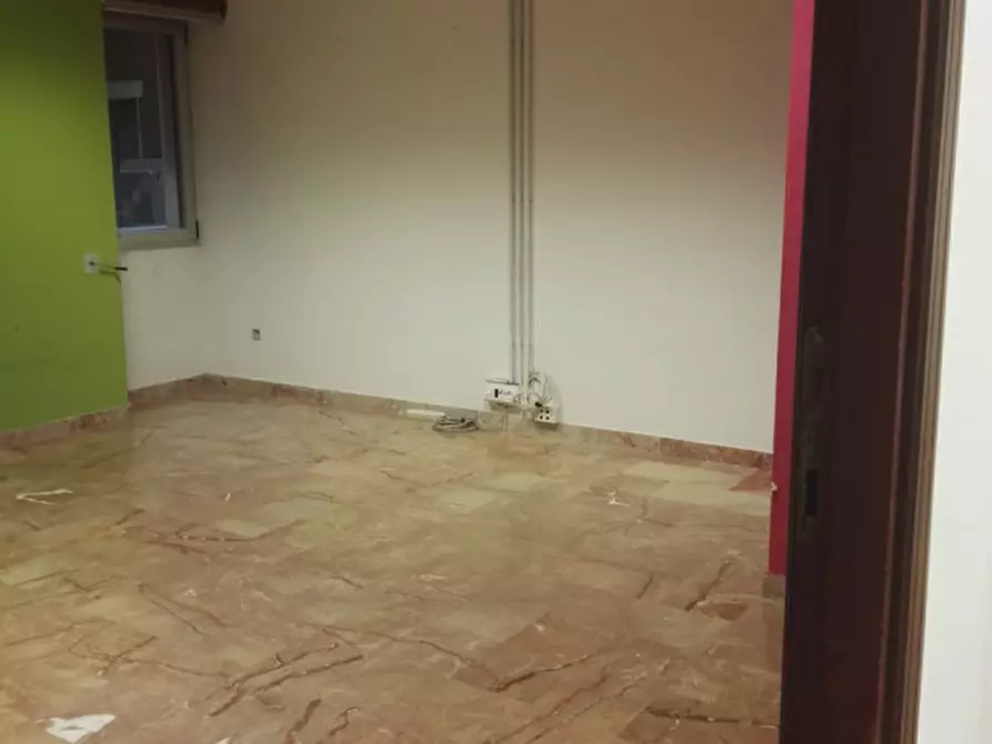 Immagine 9 di Ufficio in affitto  in VIA CABOTO a Firenze