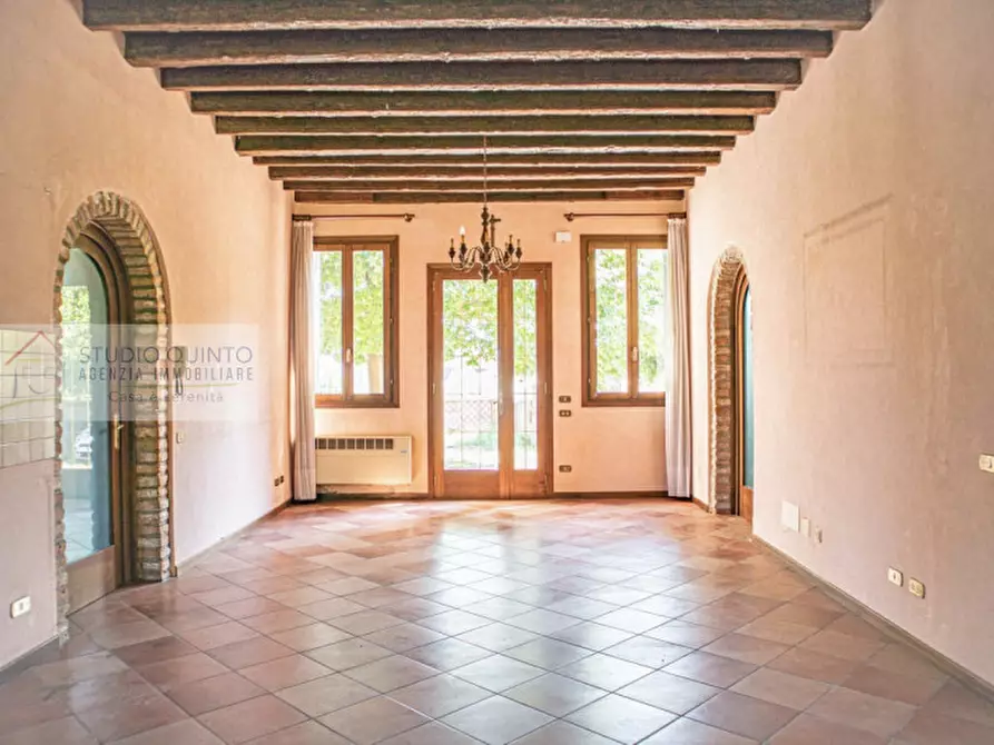 Immagine 1 di Rustico / casale in vendita  a Quinto Di Treviso