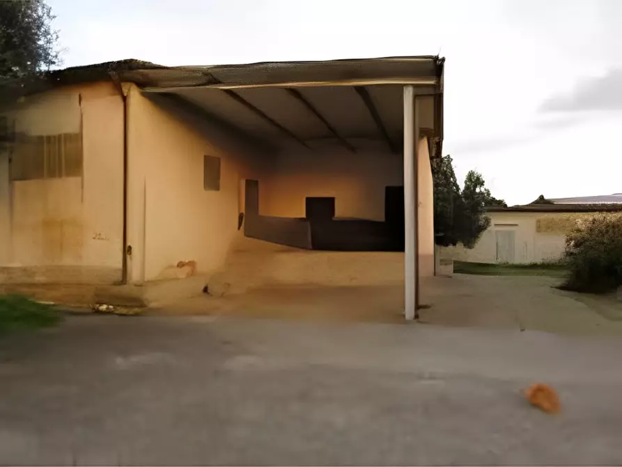 Immagine 9 di Attività commerciale in vendita  in Località Prato a Lamezia Terme