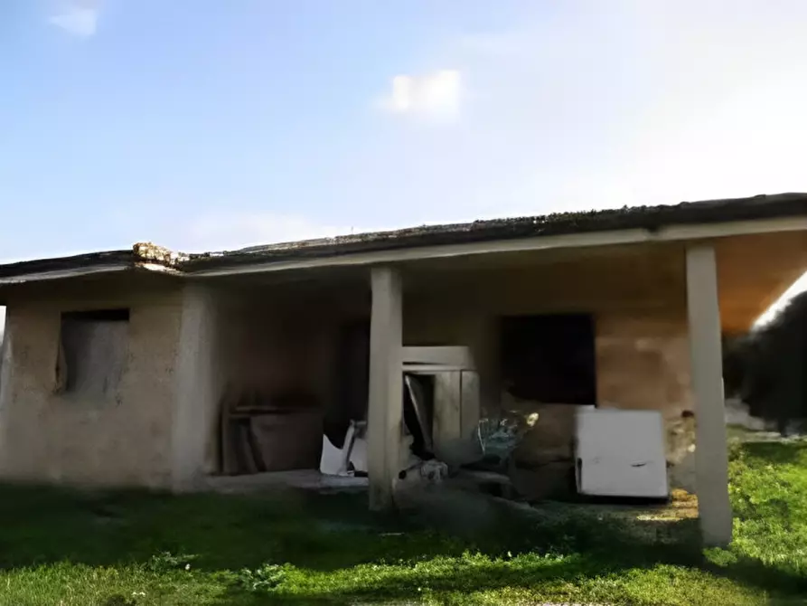 Immagine 15 di Attività commerciale in vendita  in Località Prato a Lamezia Terme