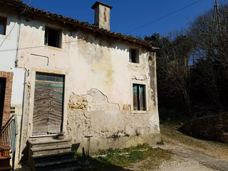 Immagine 2 di Rustico / casale in vendita  in via castello a Val Liona