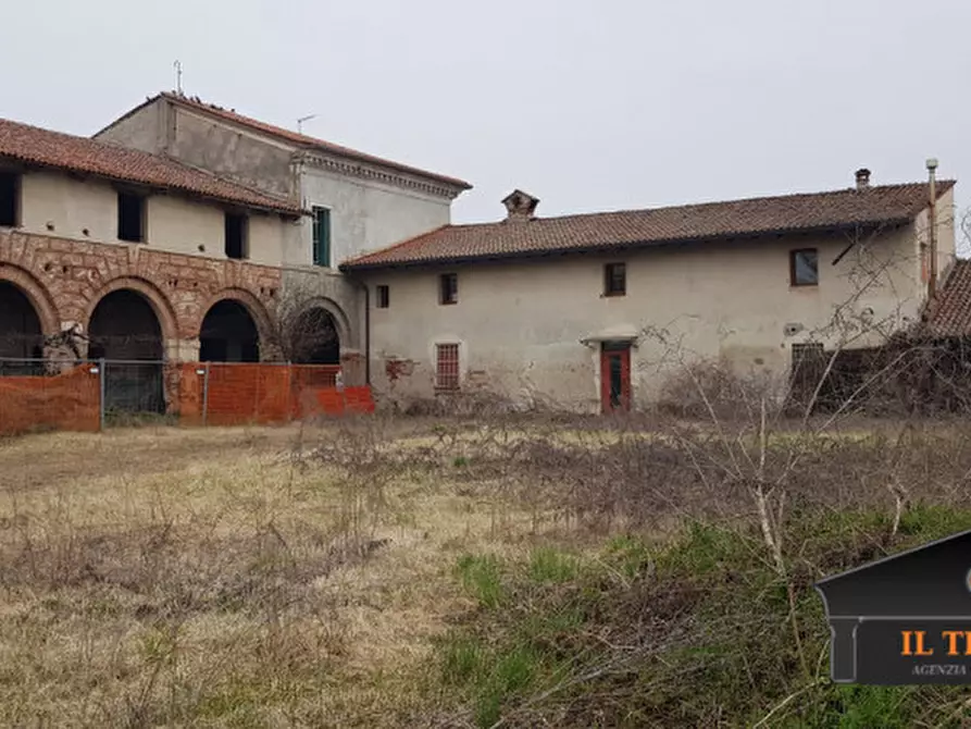 Immagine 3 di Villa in vendita  in VIA LEVA a Montecchio Precalcino