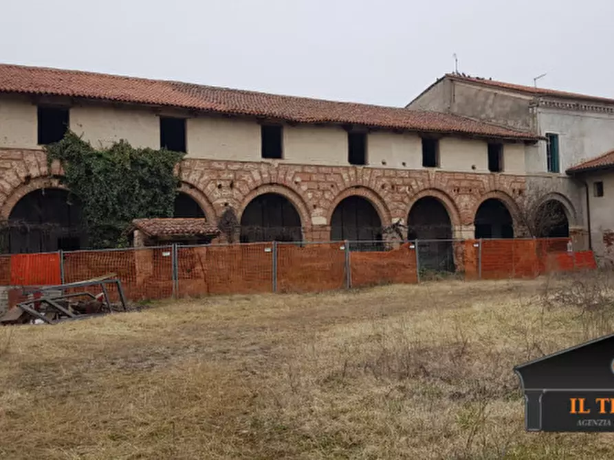 Immagine 4 di Villa in vendita  in VIA LEVA a Montecchio Precalcino