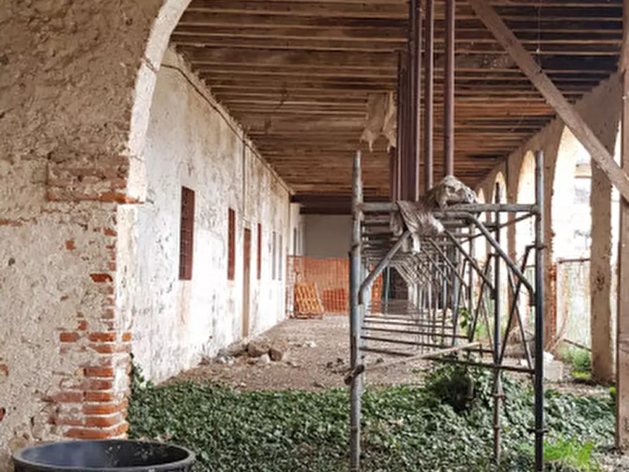 Immagine 5 di Villa in vendita  in VIA LEVA a Montecchio Precalcino