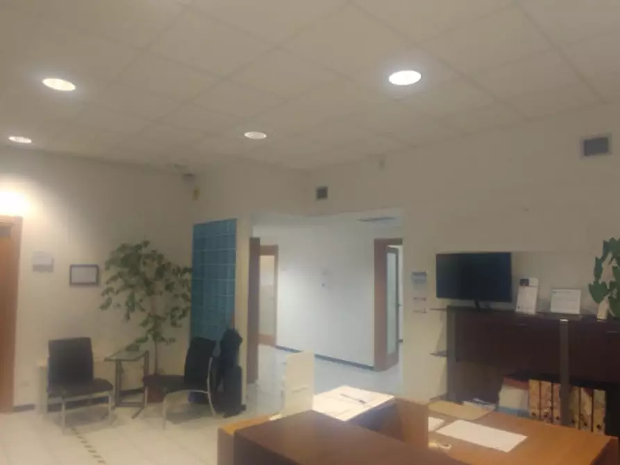 Immagine 8 di Ufficio in affitto  in VIA BURONA a Vimodrone