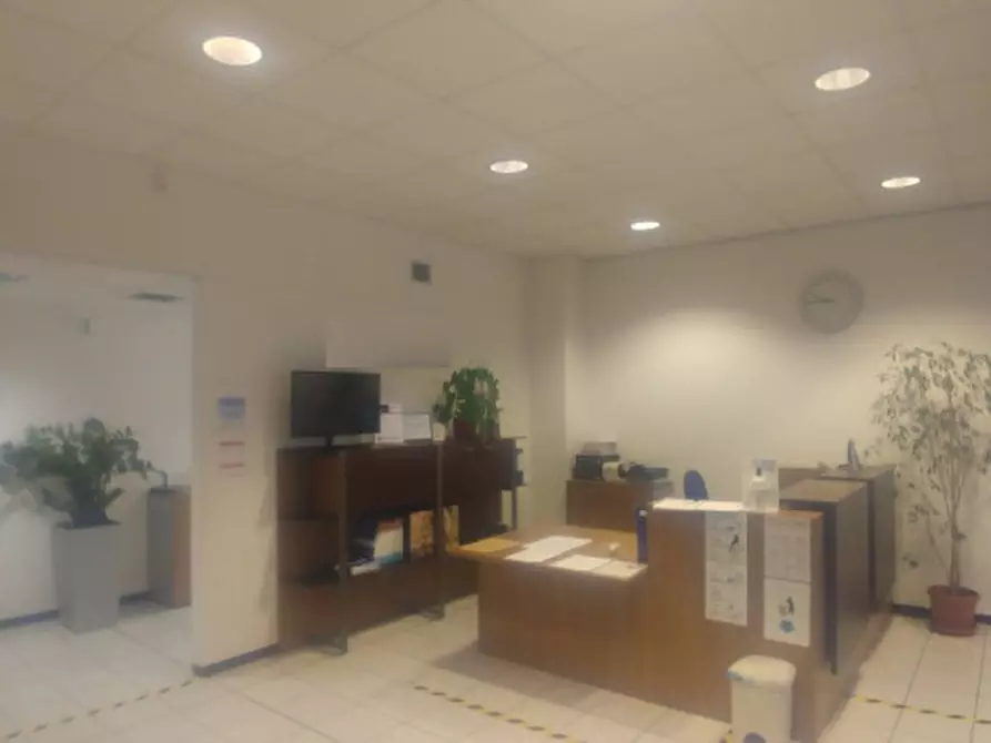 Immagine 9 di Ufficio in affitto  in VIA BURONA a Vimodrone