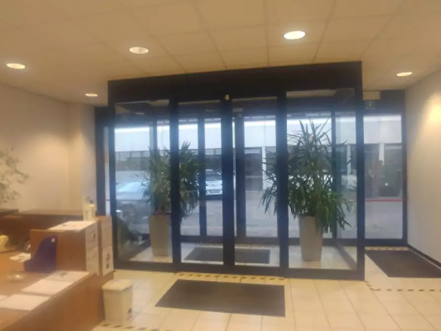 Immagine 10 di Ufficio in affitto  in VIA BURONA a Vimodrone