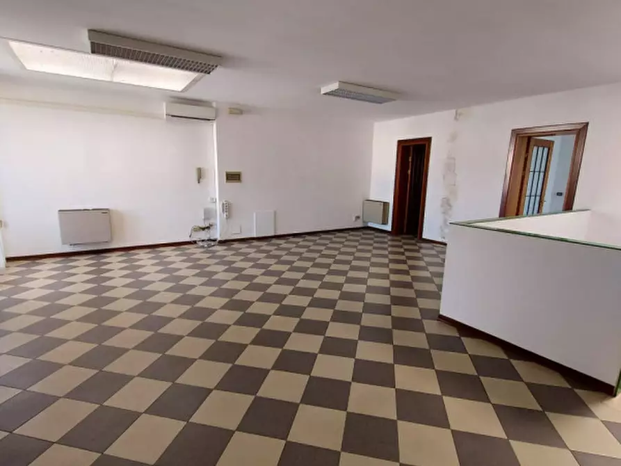 Immagine 1 di Ufficio in affitto  in VIA CRISTOFORO COLOMBO a Monselice